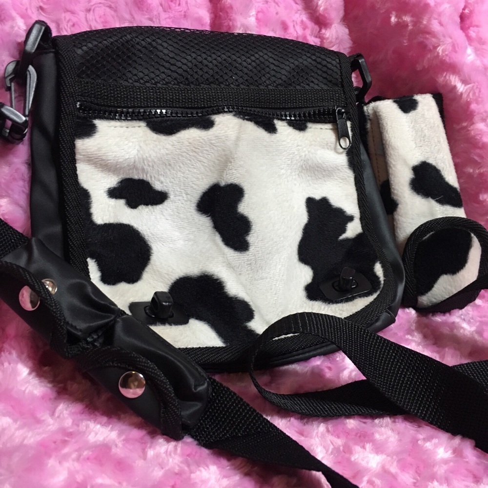 Bish IM A COW crossbody traveler purse 90s